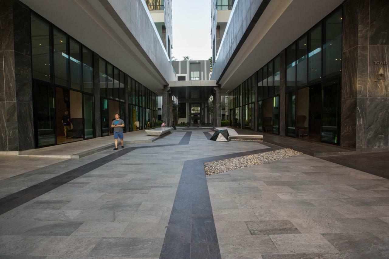 The Base Central Pattaya By Pattaya Holiday Exterior photo