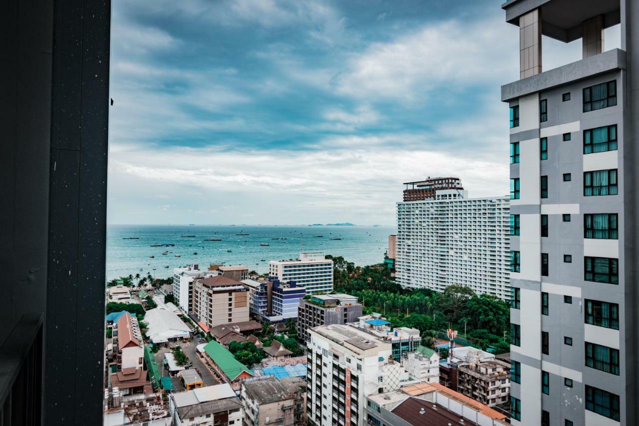The Base Central Pattaya By Pattaya Holiday Exterior photo